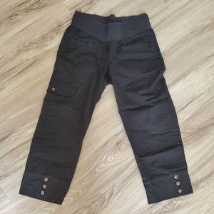 Maternity Cargo capri pants